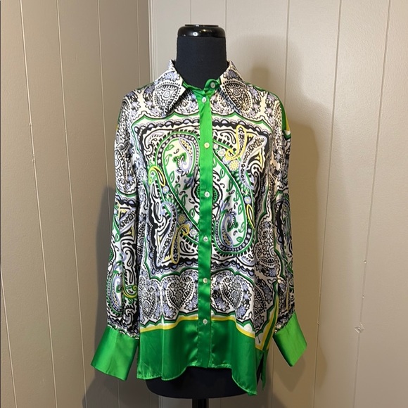 Zara Women’s Small Green and Black Paisley Long Sleeve Button Down Silky - Picture 1 of 5